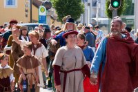 Historischer Festzug „Gowirich, der Ortsgründer“